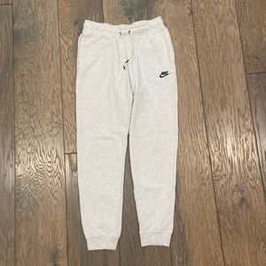 Nike joggers. Size small.